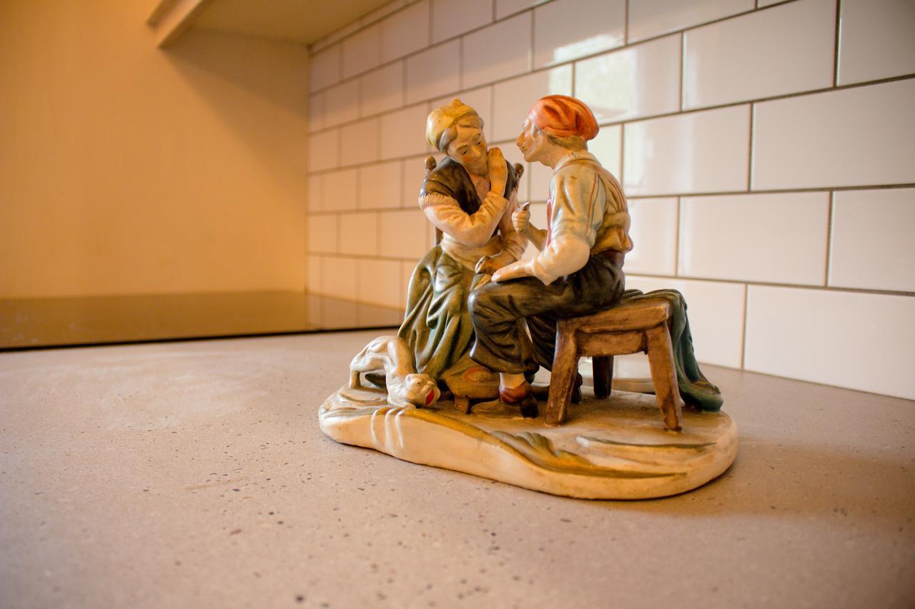 Storytellers Cottage Ballycotteen エクステリア 写真