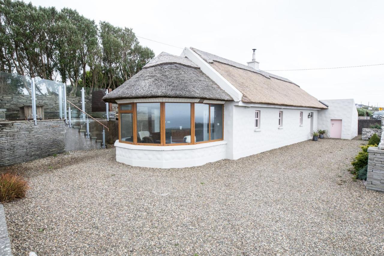 Storytellers Cottage Ballycotteen エクステリア 写真